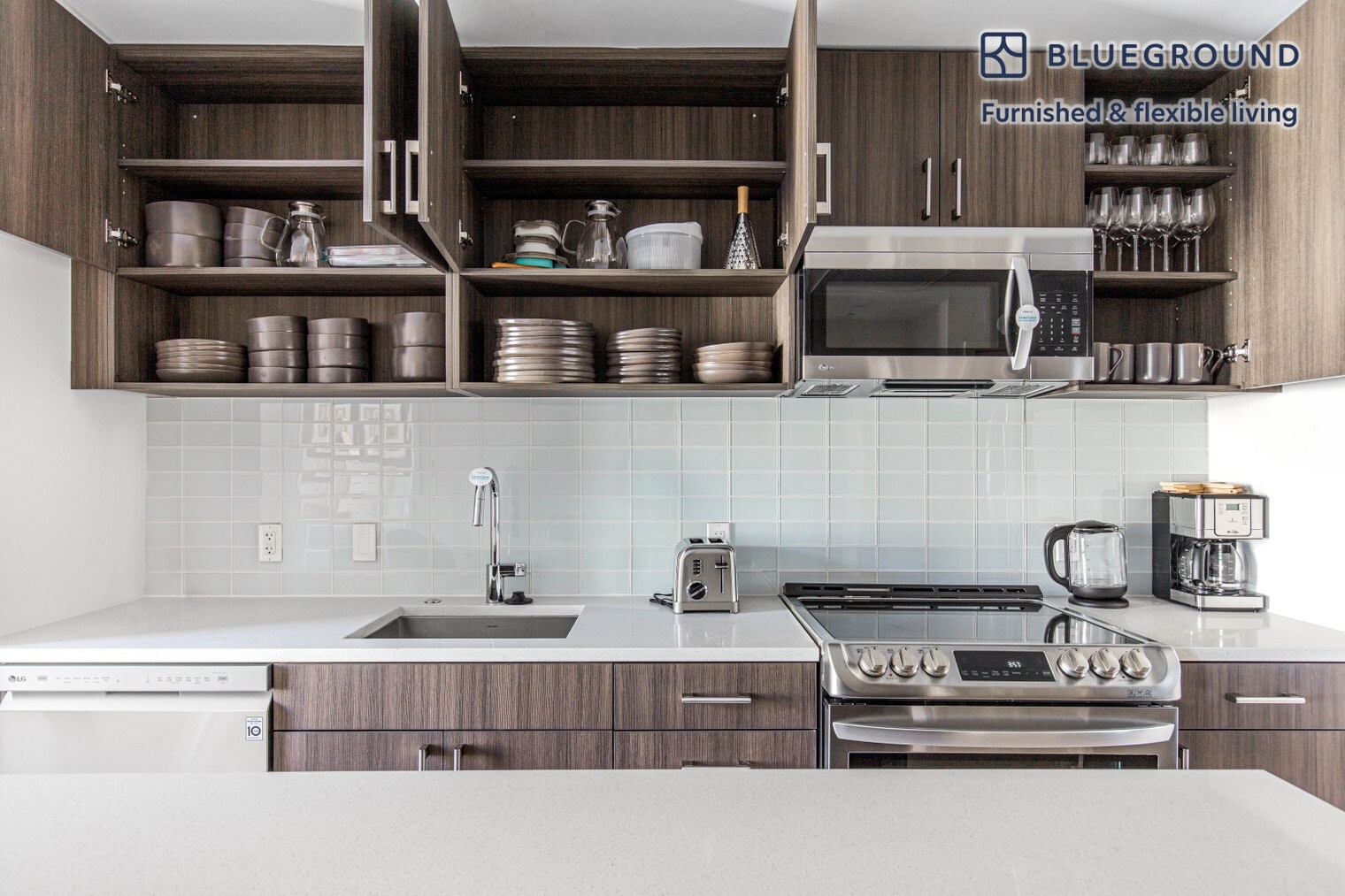 Building Photo - 400 Army Navy Dr