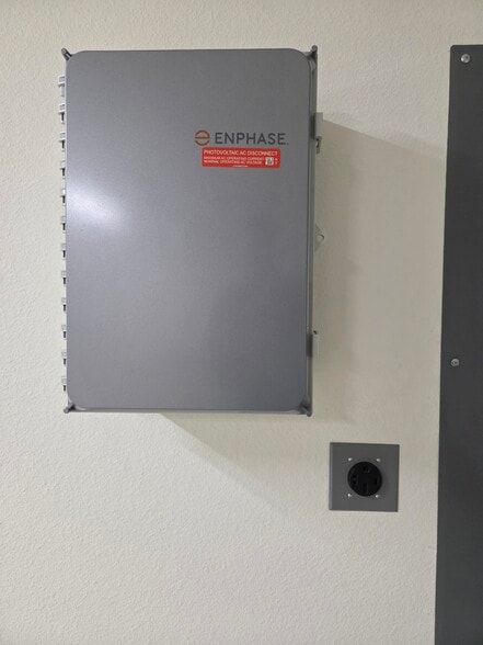 Building Photo - 2524 Chamomile Ln