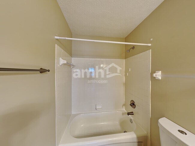 Building Photo - 7394 Winchester Cathedral Ct