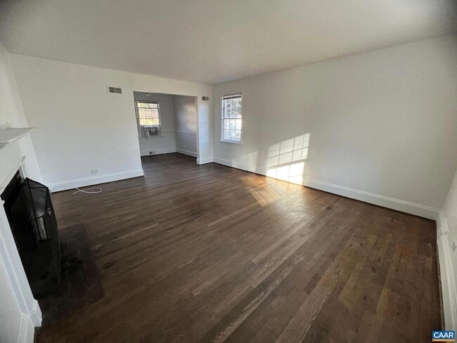 Building Photo - 1545 Rugby Ave