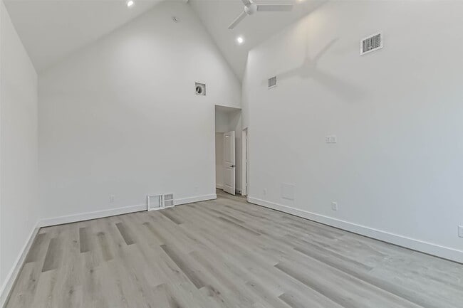 Building Photo - 7709 Earl Rudder Wy