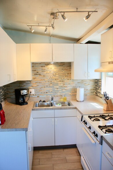Building Photo - 3477 Del Rey St