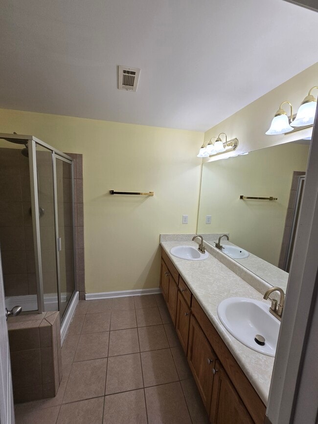 Building Photo - 1754 Connally Dr