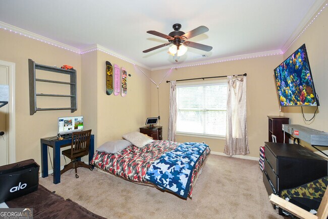 Building Photo - 2210 Spalding Dr