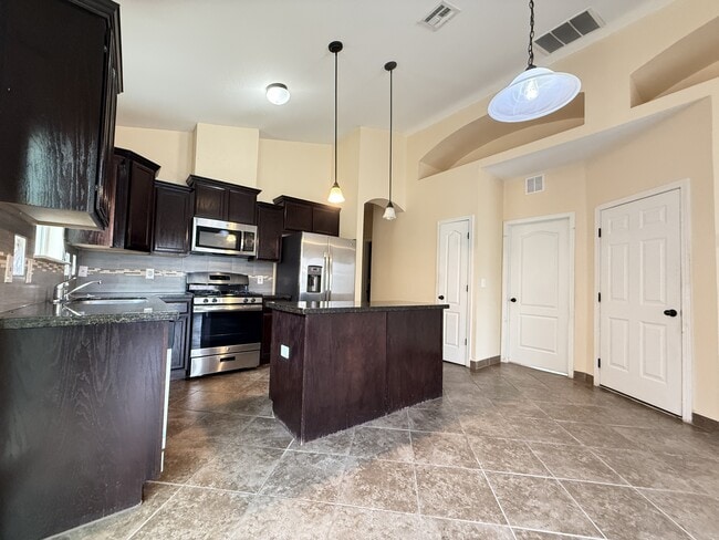 Building Photo - 13136 Freshford