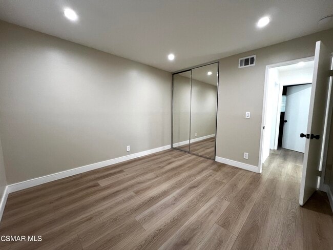 Building Photo - 2002 Calle La Sombra