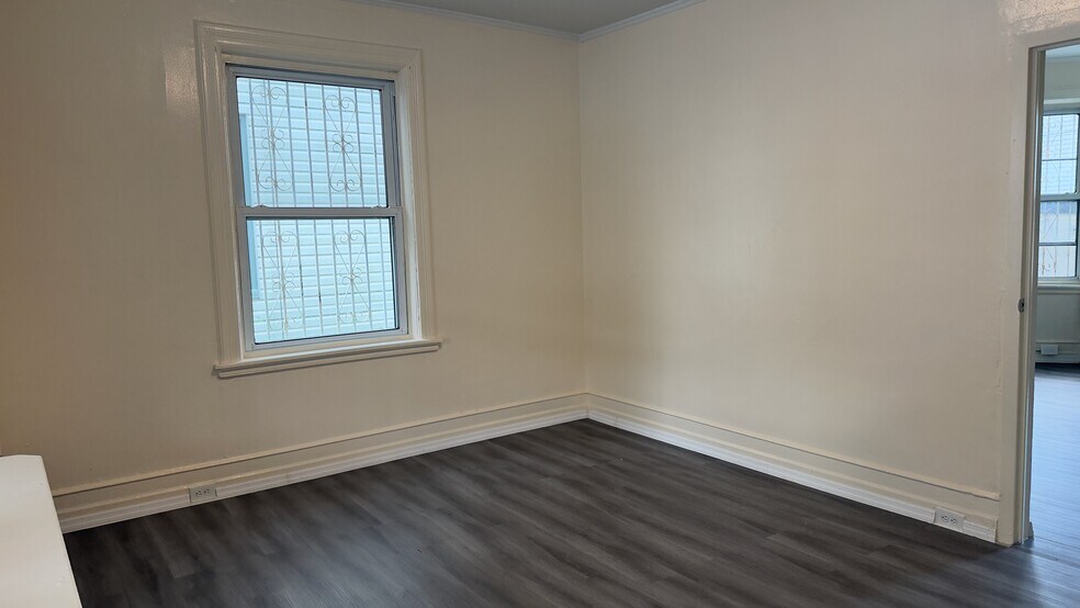 Building Photo - 2521 John F Kennedy Blvd