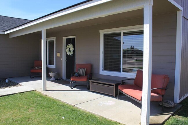 Building Photo - 2803 Susie Ct