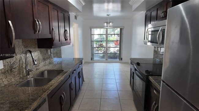 Building Photo - 3326 Farragut St