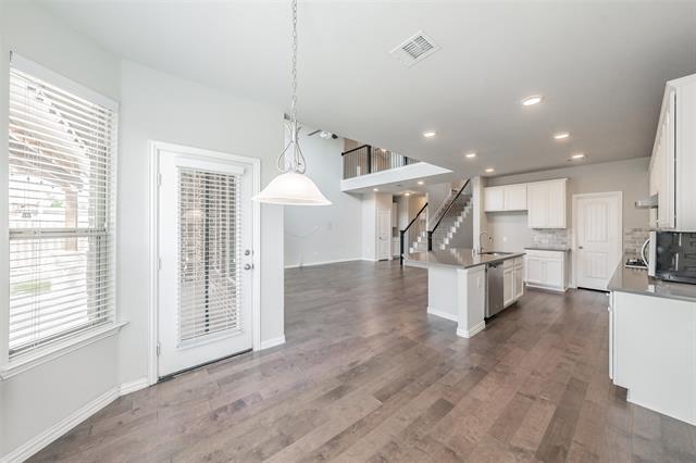 Building Photo - 1421 Tanglewood Trail