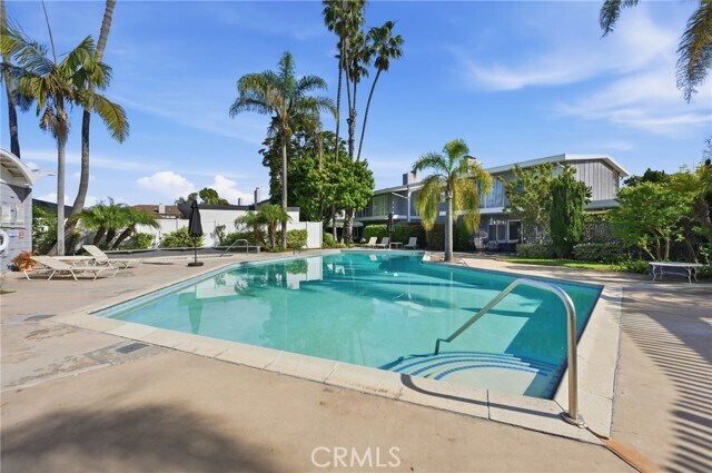 Building Photo - 1510 Westcliff Dr