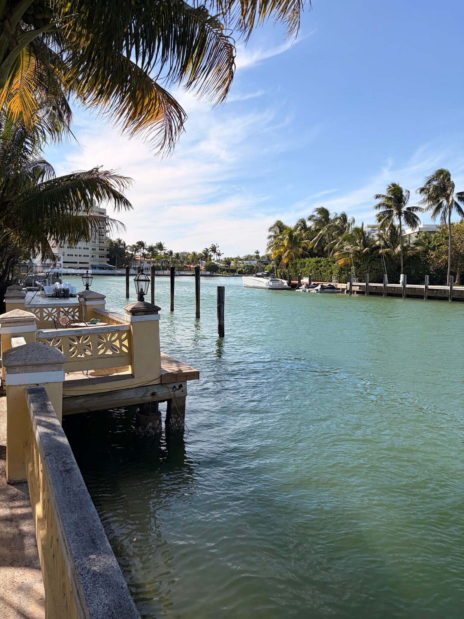 Building Photo - 4812 Pine Tree Dr