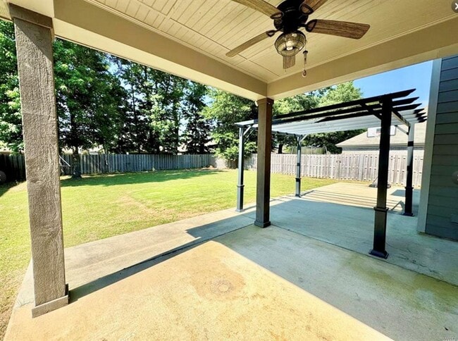 Building Photo - 9147 Cres Lodge Cir