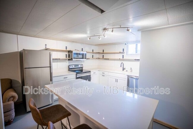 Building Photo - 1060 Whitaker Dr