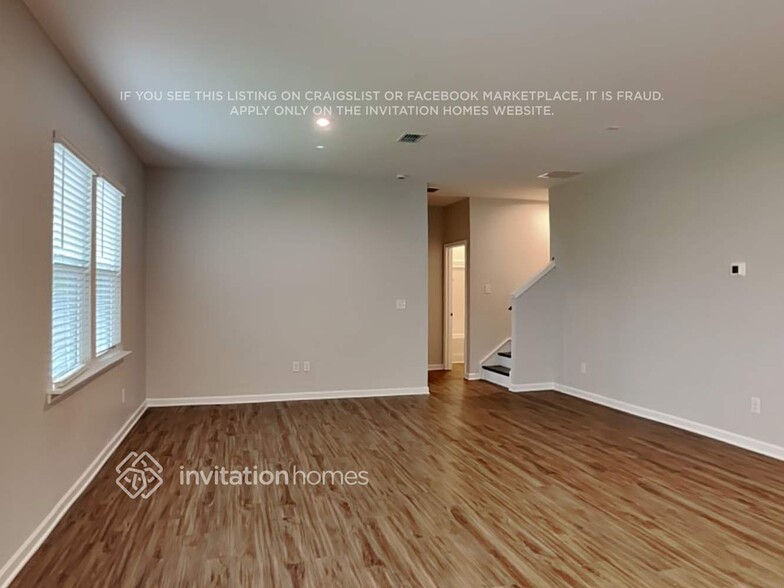 Building Photo - 2026 Blackbird Cir