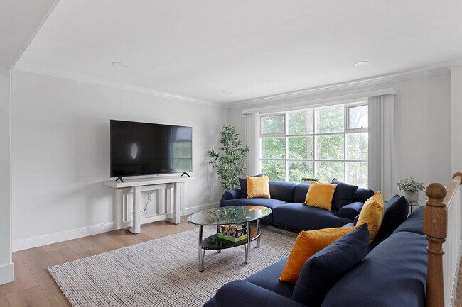 Building Photo - 6006 Queens Chapel Rd