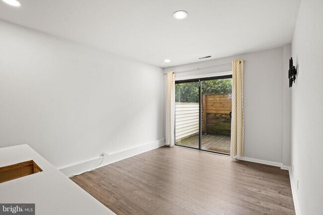 Building Photo - 18616 Pier Point Pl