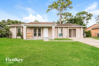 Building Photo - 1035 Cameo Cir