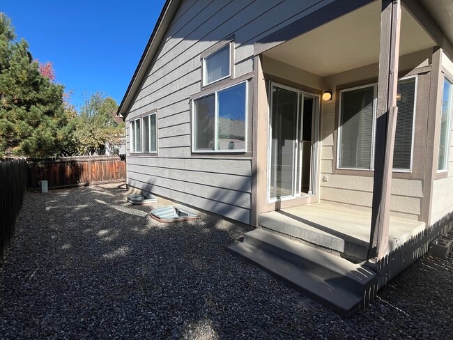 Building Photo - 12796 E Wyoming Pl