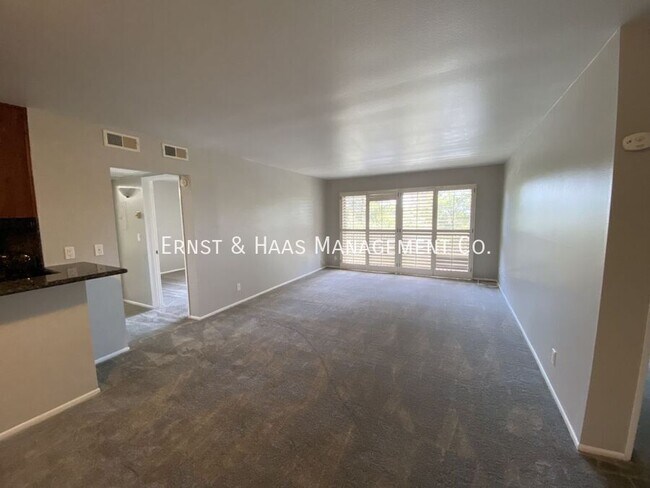 Building Photo - 576 N Bellflower Blvd