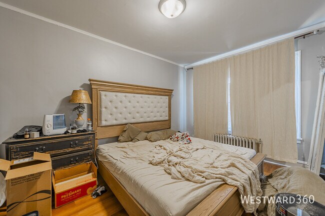 Building Photo - 6510 N Hamilton Ave