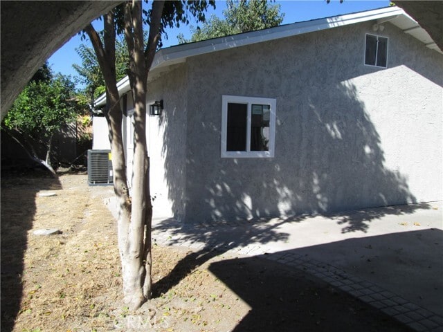 Building Photo - 852 N Davidson Ave