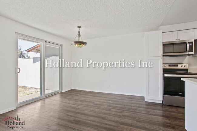 Building Photo - 6685-6687 SW 192nd Ave