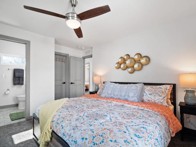 Building Photo - 432 N Firestone Blvd