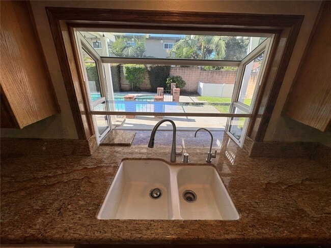 Building Photo - 199 N Paseo Rio Moreno