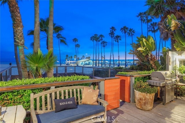 Building Photo - 5102 E Ocean Blvd