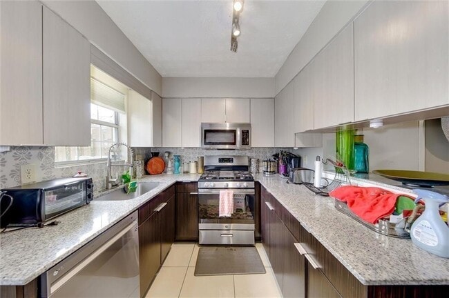 Building Photo - 6638 Witherington Ct NW