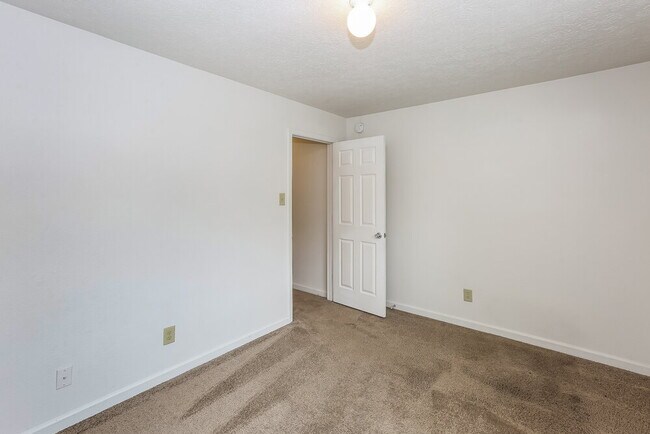 Building Photo - 12328 Stowe Acres Dr
