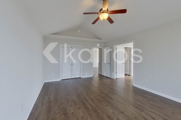 Building Photo - 135 Hillandale Rd