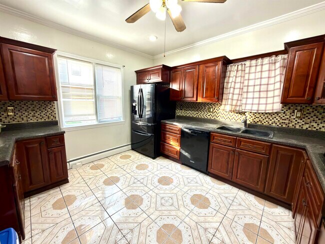 Building Photo - 317 Avenue A