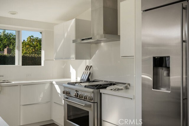 Building Photo - 2015 Irvine Ave