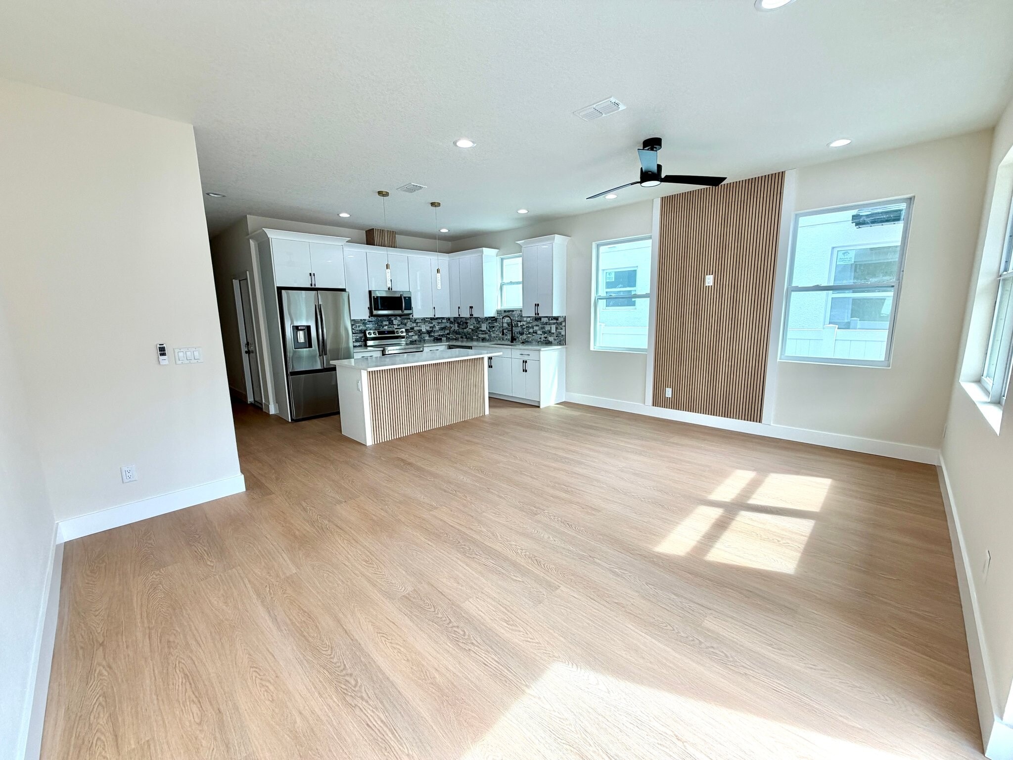 Building Photo - 3614 Temple St