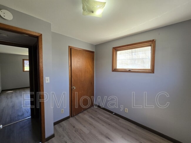 Building Photo - 804 W Mullan Ave