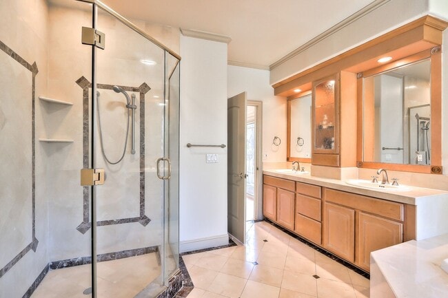 Building Photo - Saratoga 5 Bedrooms with Free Electricity from Solar System