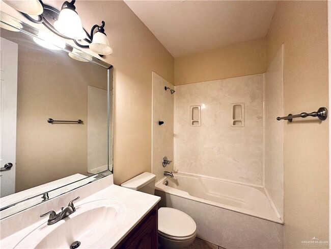 Building Photo - 3909 Country Meadows Dr