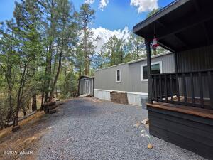 Building Photo - 2800 S White Mountain Rd