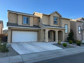 Building Photo - 3665 Venice Ave