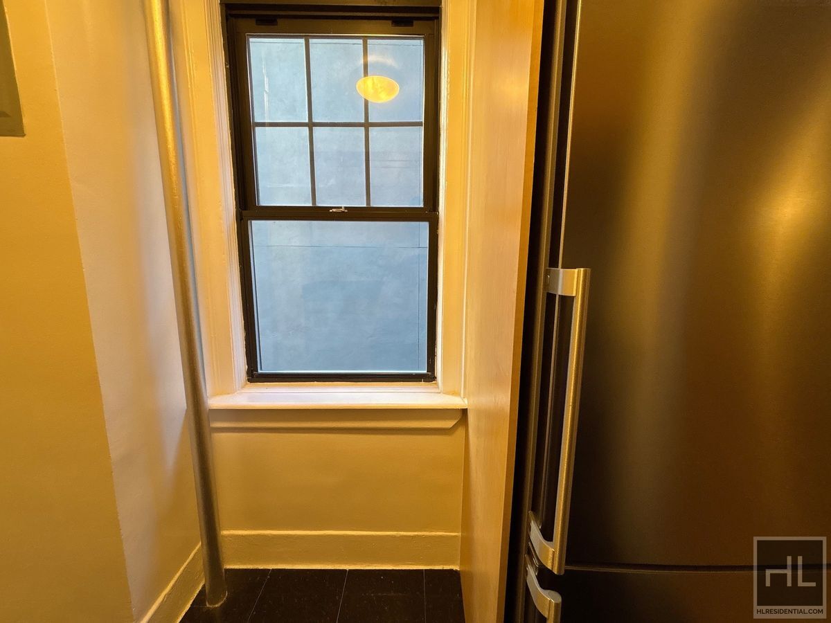 Building Photo - Christopher Street