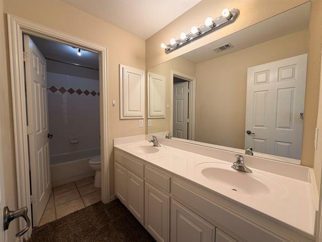 Building Photo - 2459 April Sound Ln