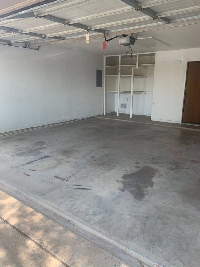 Building Photo - Large 3 bedroom Home in Twin Oaks-Wylie!