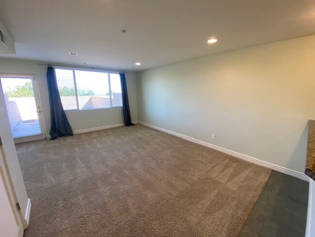 Building Photo - 172 Mar Vista Dr