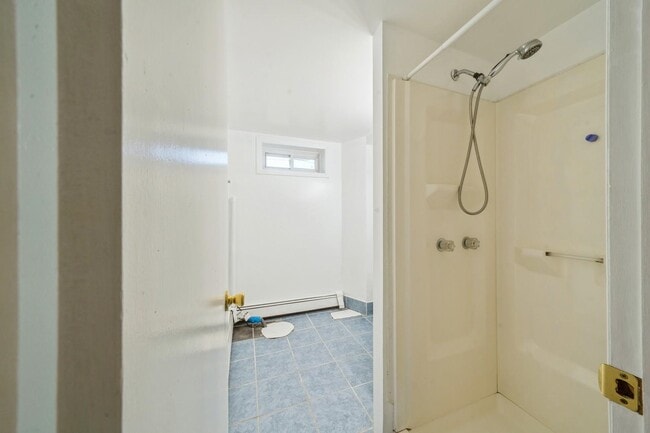 Building Photo - 940 SCHOPMAN Dr