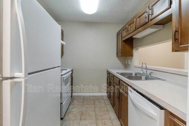 Building Photo - 114 Southfield Pkwy