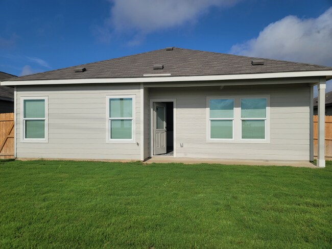 Building Photo - 221 Cordova Xing