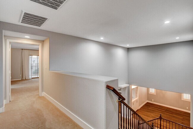 Building Photo - 4 Bedroom in North Las Vegas Near Aliante