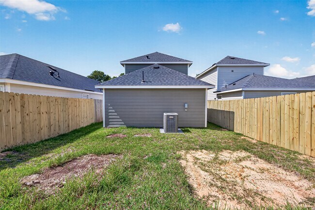 Building Photo - 16364 Jasmine Marie Pl